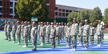 军训进行时 | 乘风破浪燃激情，青春绽放正当时