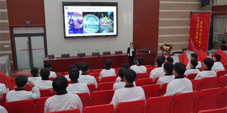 校企合作促就业——无锡蜜桃企业文化宣讲会