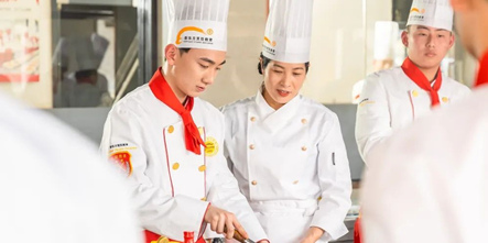 短视频时代，如何成为一名美食博主？