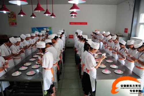 招聘厨师合肥_锦餐吧 的故事 在合肥也能品尝到正宗的西餐
