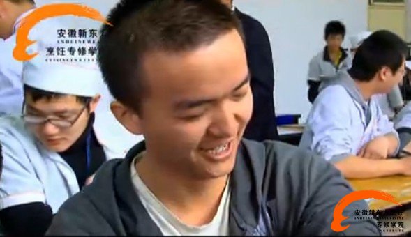 安徽新东方烹饪学院参加公益献血