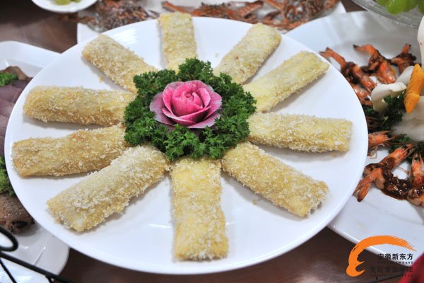 安徽新东方教你制作皮酥内嫩的脆皮豆腐