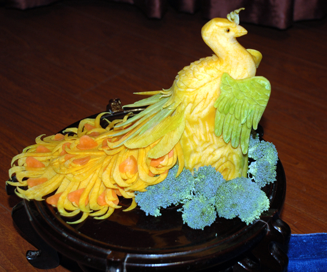 安徽新东方名厨选拔赛决赛学生作品之栩栩如生的雕刻