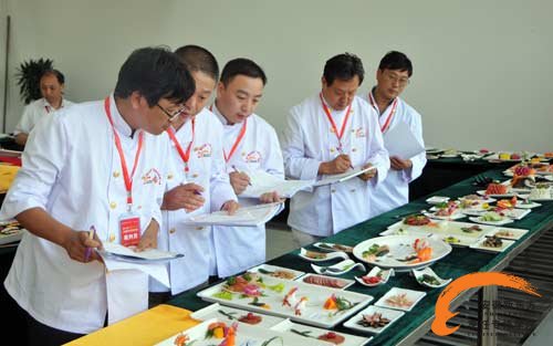 第二届“新东方杯”全国烹饪技能大赛精彩再现 第二届“新东方杯”全国烹饪技能大赛精彩再现