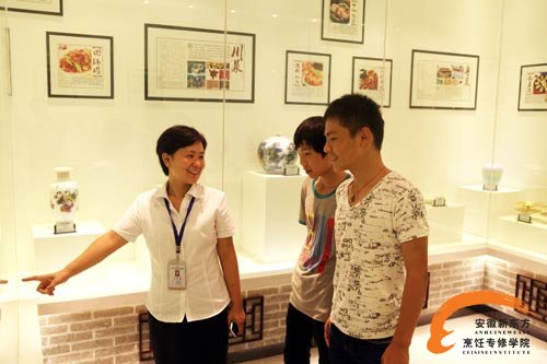 安徽新东方蔡艳芳 用心诠释教育  用爱书写人生