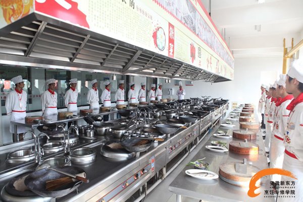 专业的学校 专业的设备