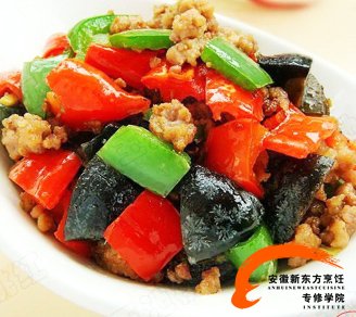 安徽新东方烹饪菜肴双椒肉沫炒皮蛋