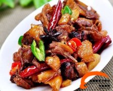安徽新东方烹饪教您做啤酒鸭