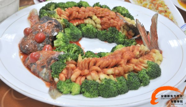 安徽新东方烹饪松鼠鳜鱼