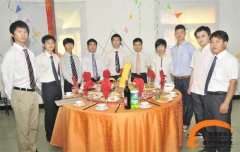网易独家报道—学厨师实现完美少年进化论 网易独家报道—学厨师实现完美少年进化论