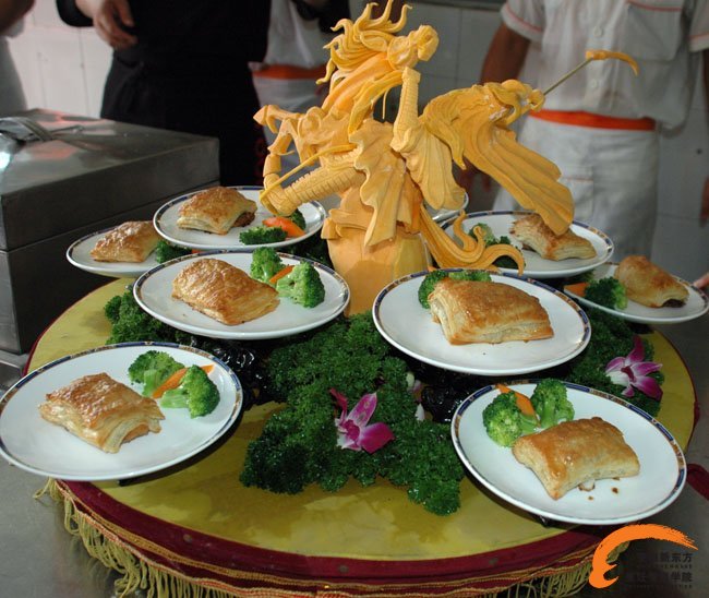 酥皮臭鲑鱼-安徽新东方烹饪名师作品