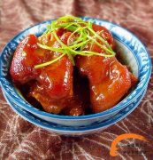 安徽新东方烹饪教您做美味腐乳猪蹄