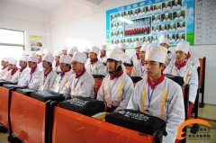 <b>网易独家报道—教与学双剑合璧 成就精彩厨师梦</b> <b>网易独家报道—教与学双剑合璧 成就精彩厨师梦</b>