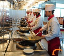 大学生“回炉”学厨师  备受企业追捧