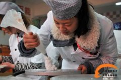 三七女生节 西点女生别样美丽