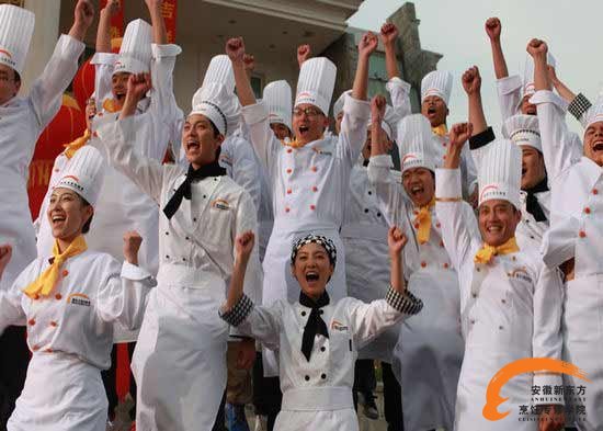厨师打破就业难现状 重现就业新气象