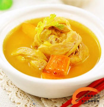 安徽新东方烹饪大师教你金汤浸鸡肉的制作方法