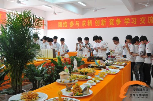 中国烹饪庞大的市场优势让厨师成为最具发展潜力职业