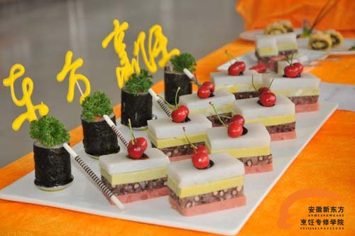 中高考后另一条成才路 学厨师拥有好未来