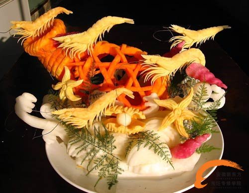 群虾戏游