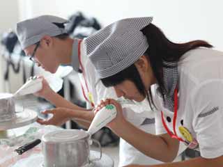 学西点蛋糕制作 到安徽新东方烹饪学院