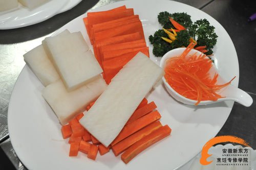 金牌大厨烹饪原料刀功成形及运用技巧