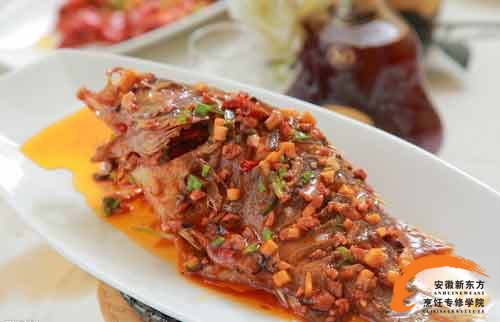 金牌大厨专业阶段课程：山珍野味及地区流行菜等制作