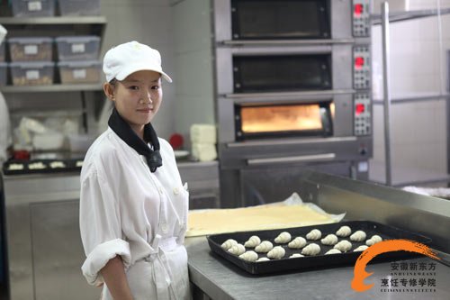 学西点创业 投入小成功率高