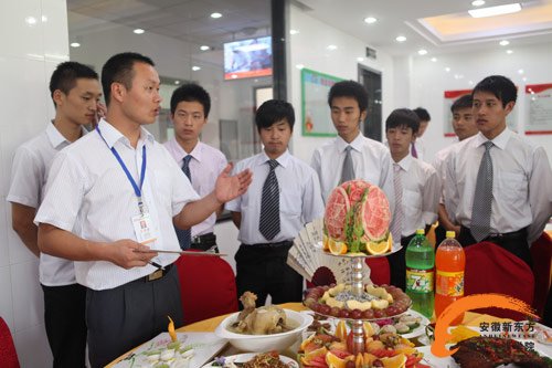 宝刀锋从磨砺出--记安徽新东方大厨精英10-15班毕业宴席