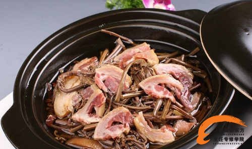 火腿蕨菜煲