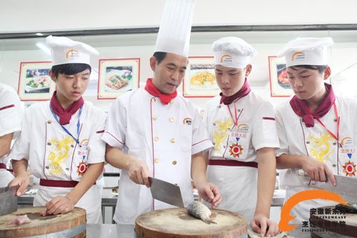  没上大学不用遗憾 厨师助你实现梦想