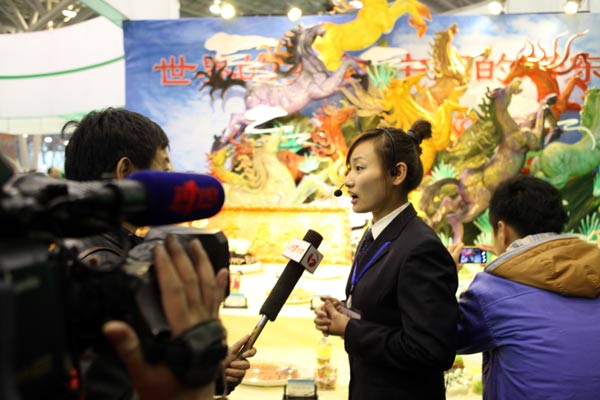 第三届合肥技工节开幕  安徽新东方师生现场亮绝活 展风采