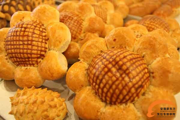 上海烘焙业人才每年缺口达两万  学西点高薪好就业