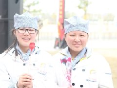 献花的西点妹妹