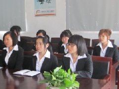 面包新语来我院举行专场招聘会