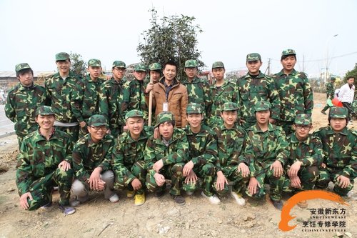 “美化校园、绿化环境” 安徽新东方校园植树总动员