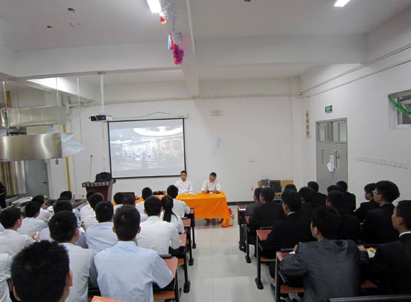 杭州名人名家餐饮公司来安徽新东方开展专场招聘会