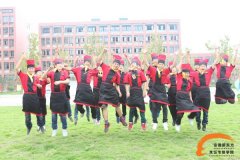 699万毕业生直面就业难 学技术另辟就业蹊径