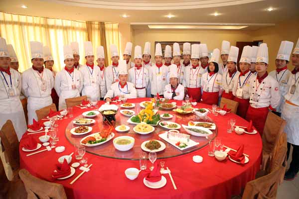 上完大学找工作  不如学门技术选工作