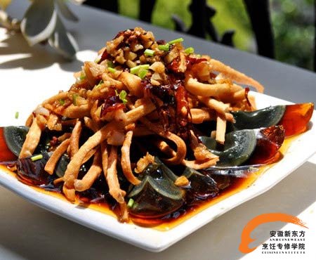 馓子拌皮蛋