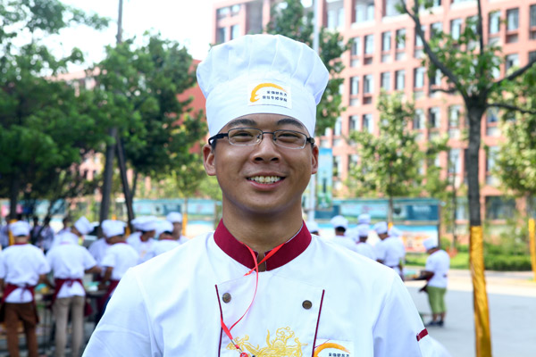 金大专业刘备——高中毕业学厨师  直奔好前程