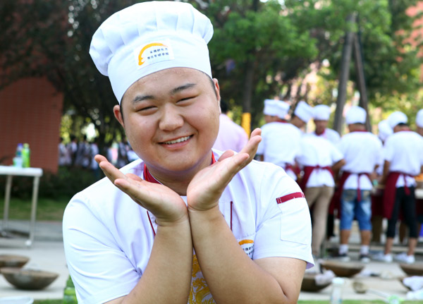 丁壮——高中毕业学厨师  开启美好未来