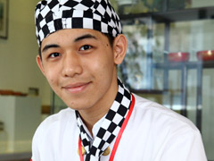 广东小伙邱小凡：潮流男的时尚西点梦