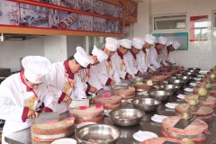 基础差到校学厨师，真的能学会？