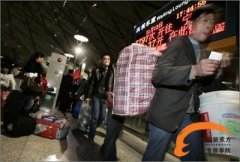 企业岗位减少 江浙农民工提前返乡"窝冬" 企业岗位减少 江浙农民工提前返乡"窝冬"