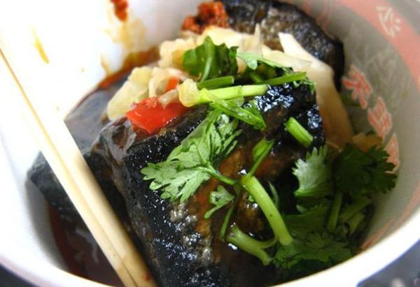 学徽州臭豆腐做法 就到安徽新东方