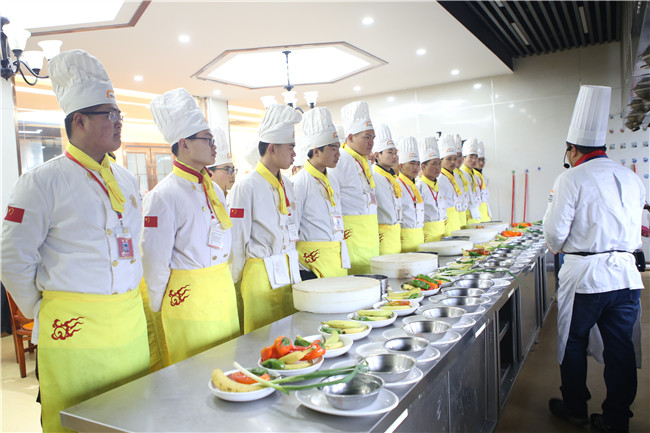 新东方烹饪学校学烹饪多少钱_新东方烹饪学校学费_烹饪学费新东方学校贵吗
