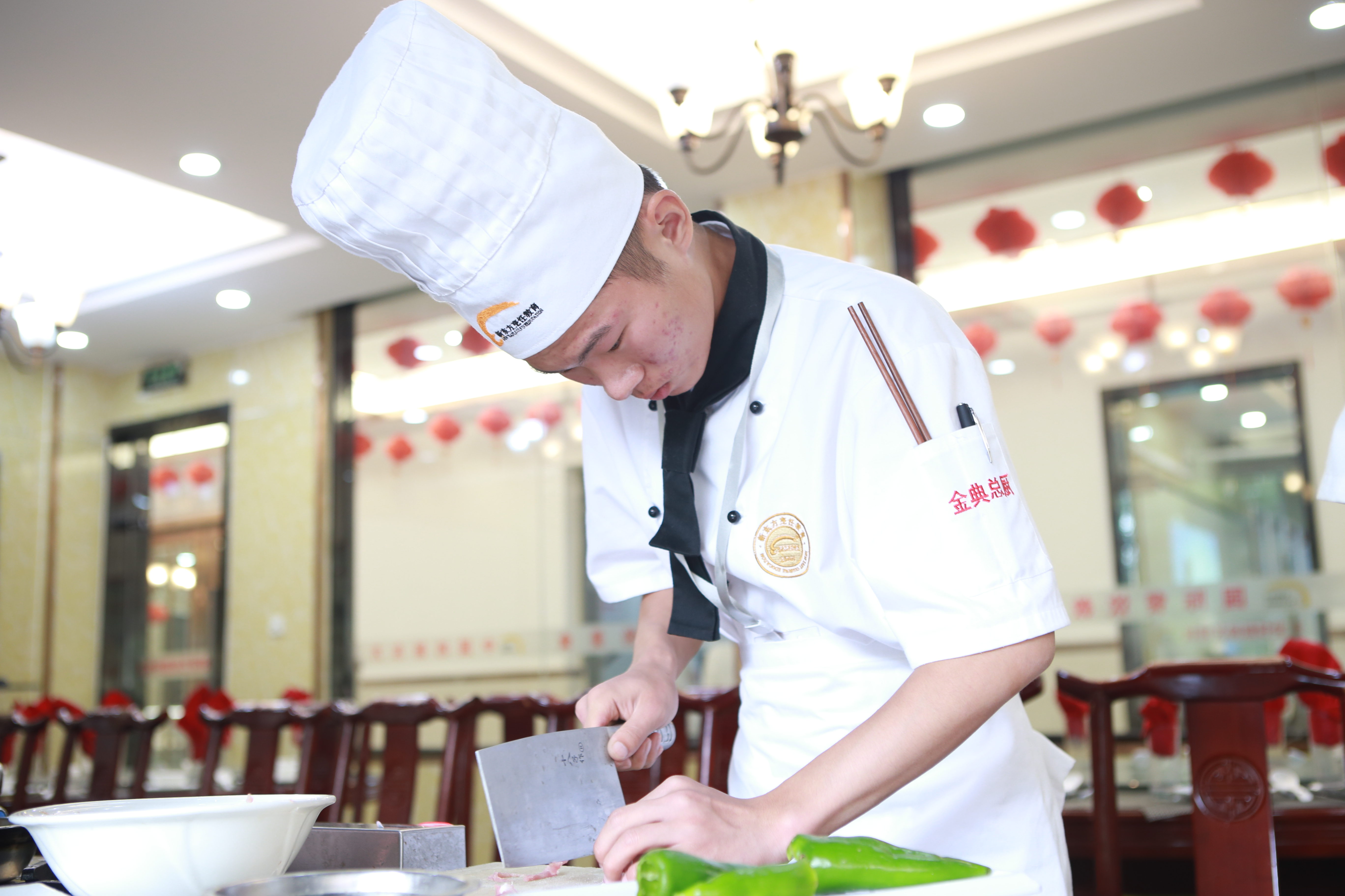 蚌埠厨师学校学费 \