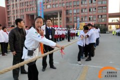 一根绳的角逐——记安徽新东方冬季运动会之拔河比赛